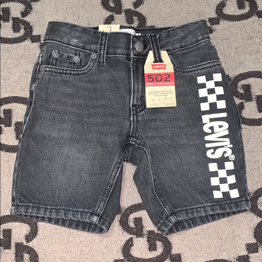 Levi’s 502 Shorts